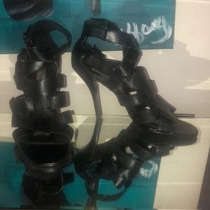 Size 8 Black Steve Madden Strappy Sandals